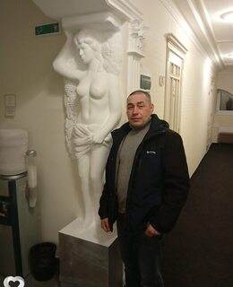Олег Новиков